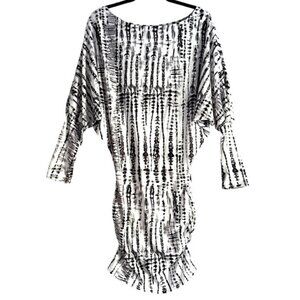 NWOT Sexy Off the Shoulder Batwing Dress with Ruched sides- Black/White/Grey